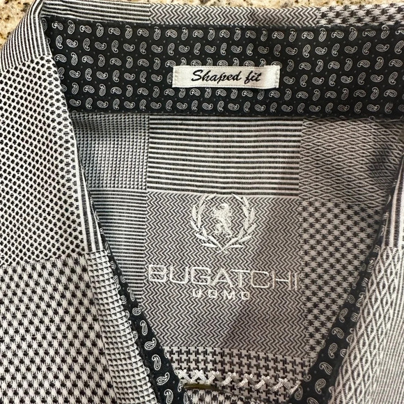 Men Bugatchi XL Shaped Fit Long Sleeve Shirt - Checkered B/W Pattern - chest 24’ - Picture 6 of 9
